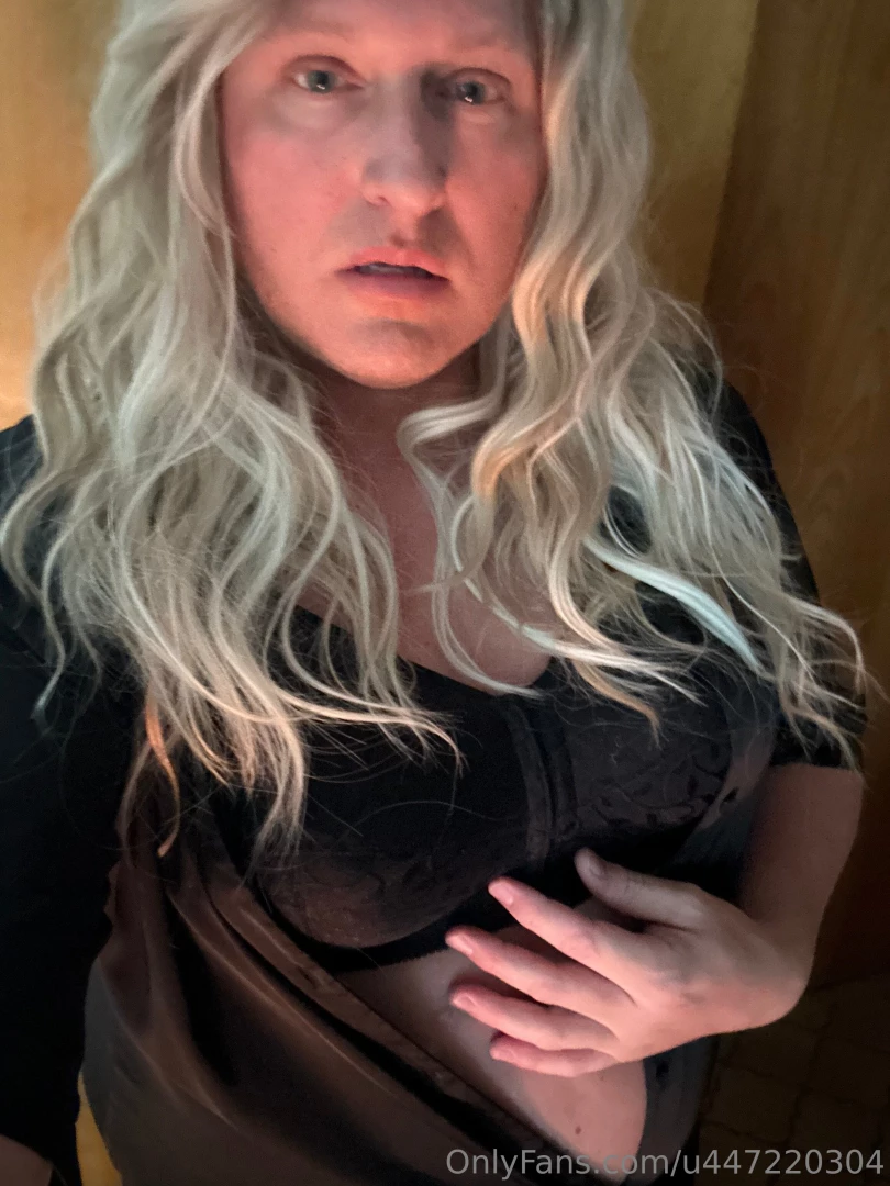 Photo dump and video dump if you like what you see then please show part 1 