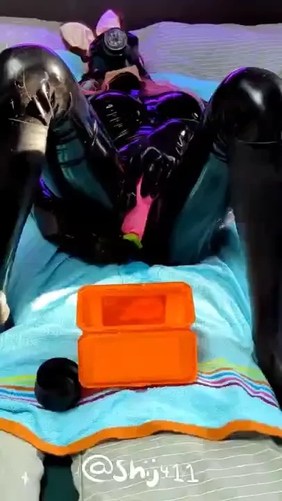 A carrot a bunny is this set out of date well maybe a bit but it s part 2 