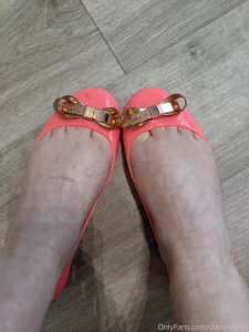 I m sweating hard in these jelly ballet flats part 2