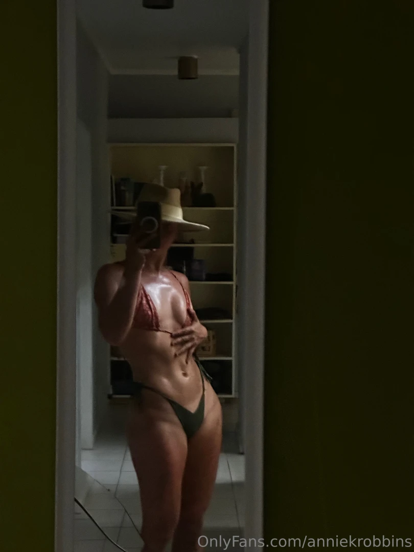 This is a whole vibe 