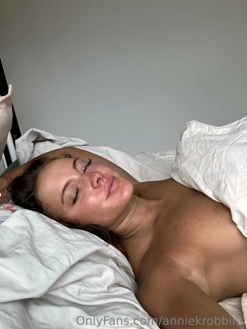 Just missing you to wake up too x 