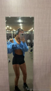 Should i post the behind the scenes of my gym outfit amp post pump