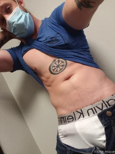 Someone cum rescue me from work