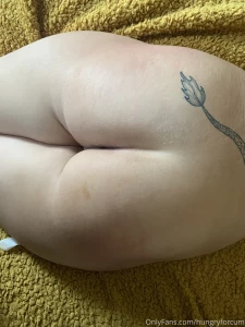 Booty booty booty booty rockin everywhere forbiddengal