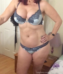 Off out to shop don t be getting up to naughties in my absence