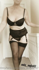 I love the retro feel if these pics part 1