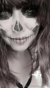 Come here give us a kiss