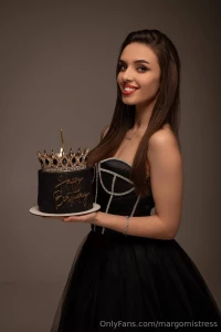 Today is my birthday i am so happy on this day i want to share this part 2