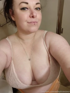 Who wants to cum on this face i promise i will lick it off part 1