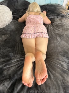 I m tabitha the naughty milf next-door your step-mom fantasy