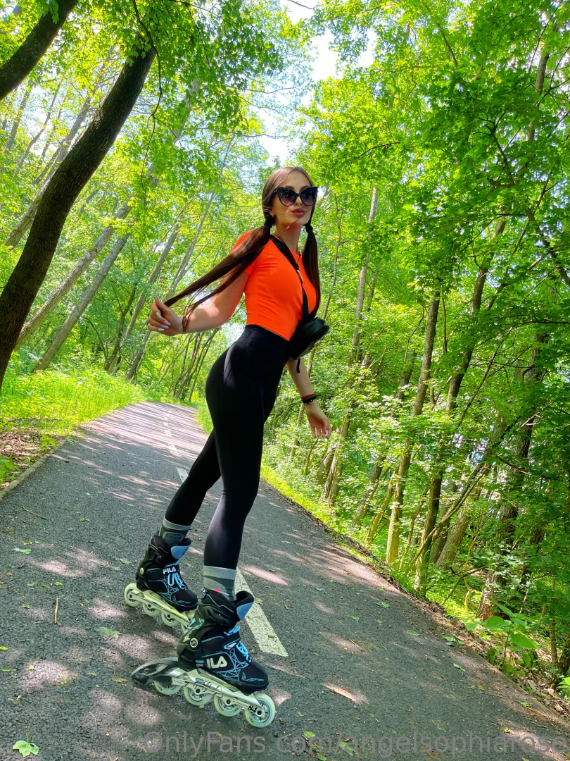 Imagine you find me rollerskating like this how would you try and pick 