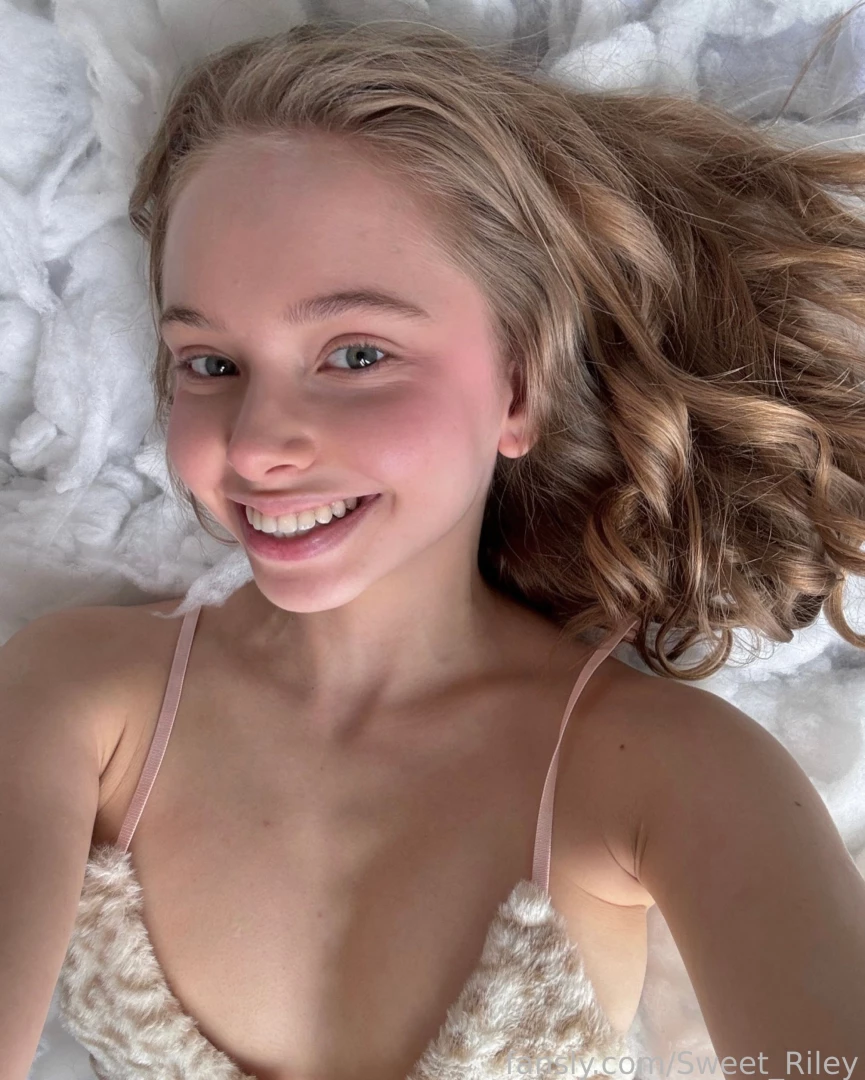 Slutty girl in a cute room you want to taste me fyp cutie cutegirl part 2 