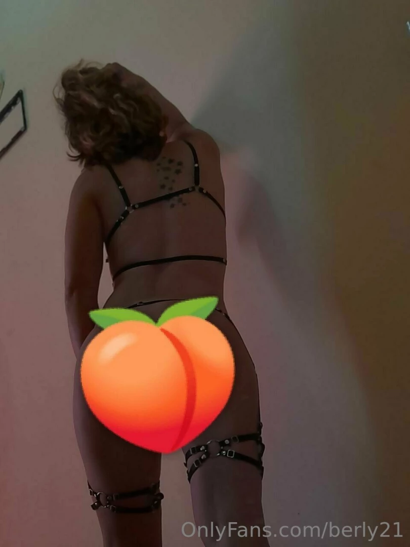 Que tal mi culo calor arnes latina muerdeme 