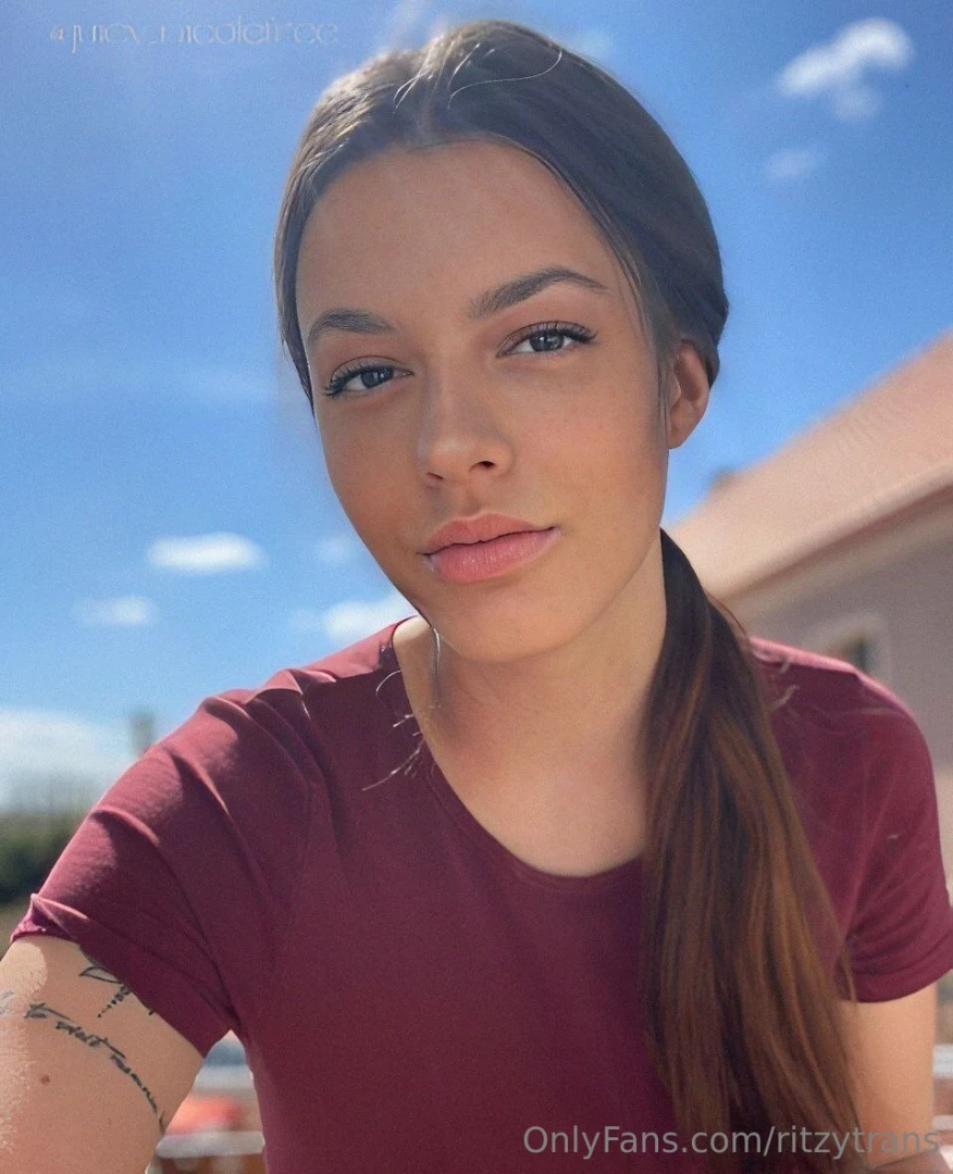 Sweet and funny but with a tight pussy to die for juicy_nicolefree part 502 