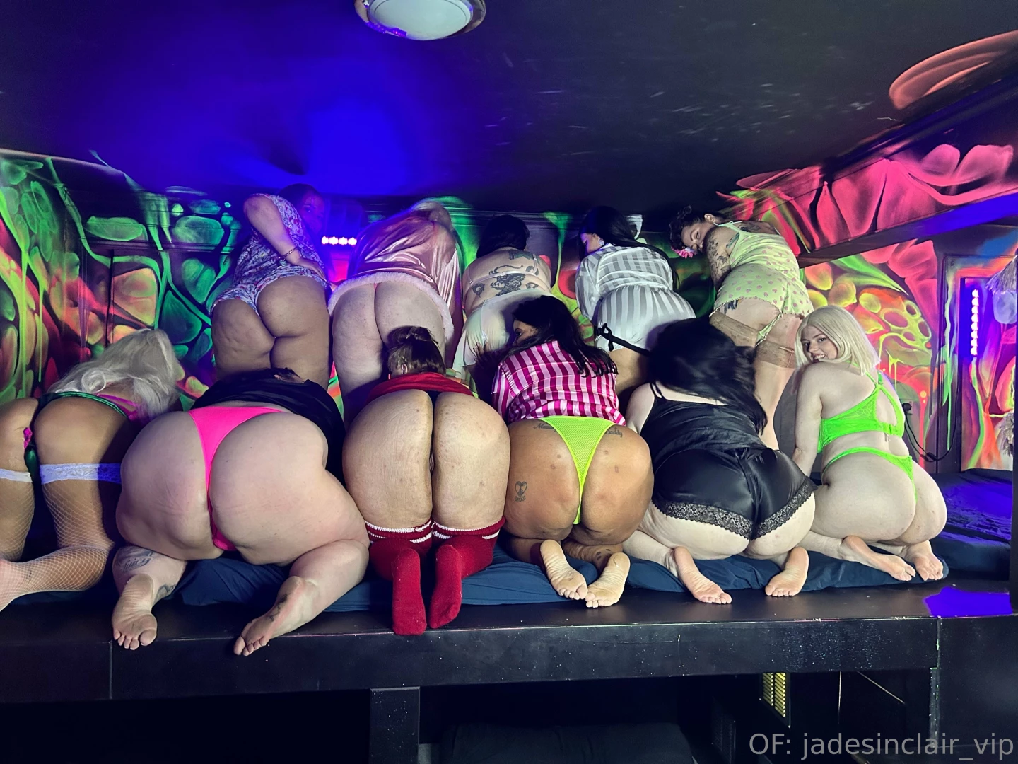 Who s excited to see this orgy i can t wait for it to go live tonight 
