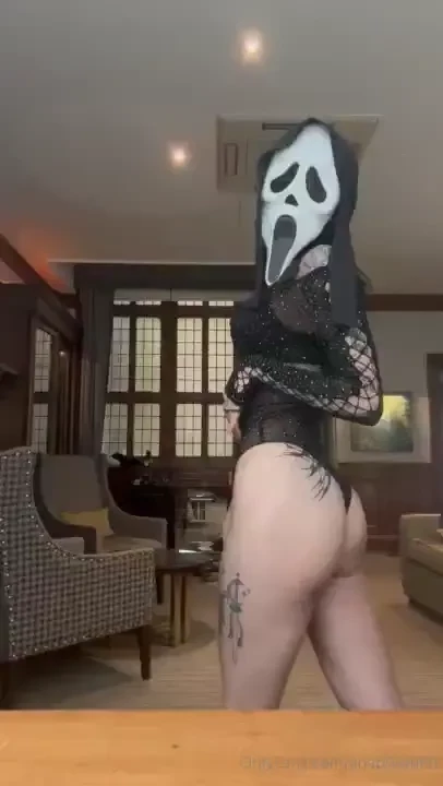 Scream b g is coming out a lil later than expected but it s coming 