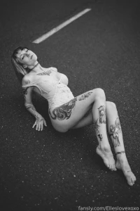 Would you give me a lift teen exhibicionist public flashing