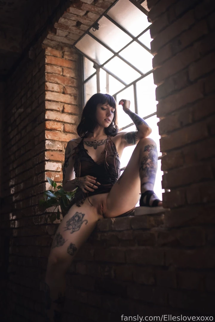 Spreading for you as i promised daddy spreading public teenpussy part 1 