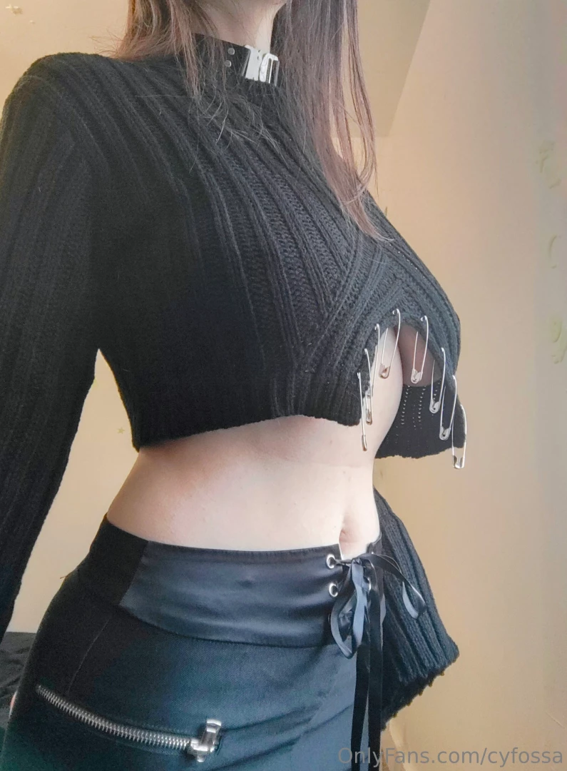 Some more cute clothes stuff to pass the time part 1 