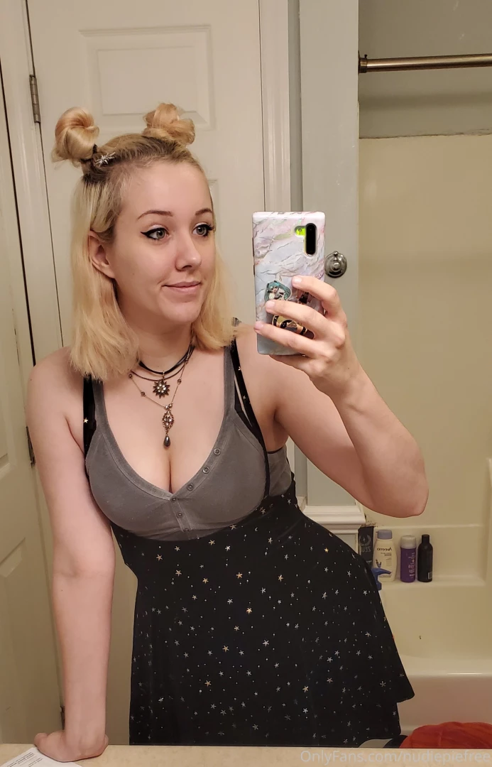 Even dirtier pics on my paid page took nudes stuck in traffic almost 