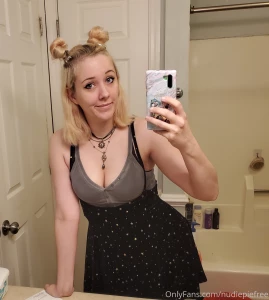 Even dirtier pics on my paid page took nudes stuck in traffic almost part 10