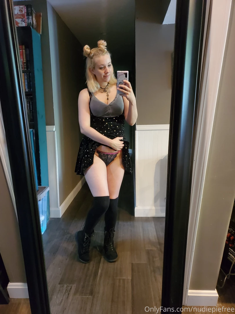 Even dirtier pics on my paid page took nudes stuck in traffic almost part 5 