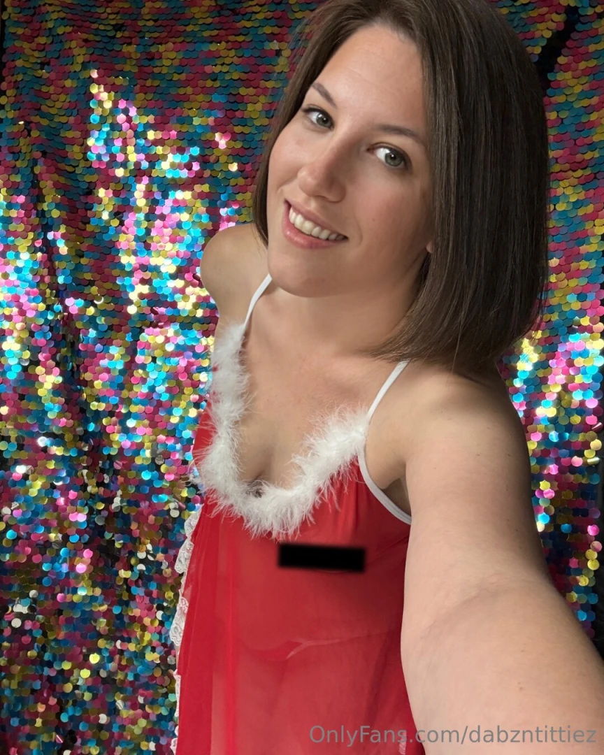 I m your sexy elf with benefits 