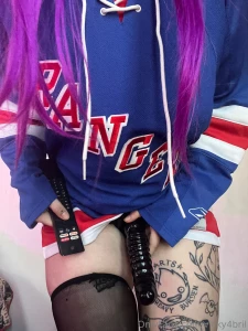 I have a better idea suck it while i watch the game