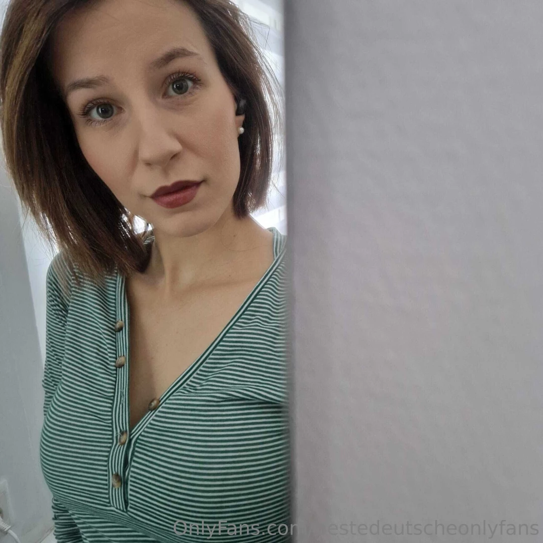 Juliewinterfeldt hallo ich bin julie dein s es geheimnis auf onlyfans 