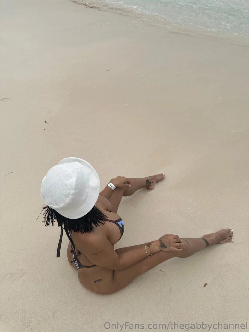 Mami is ready for a good time 