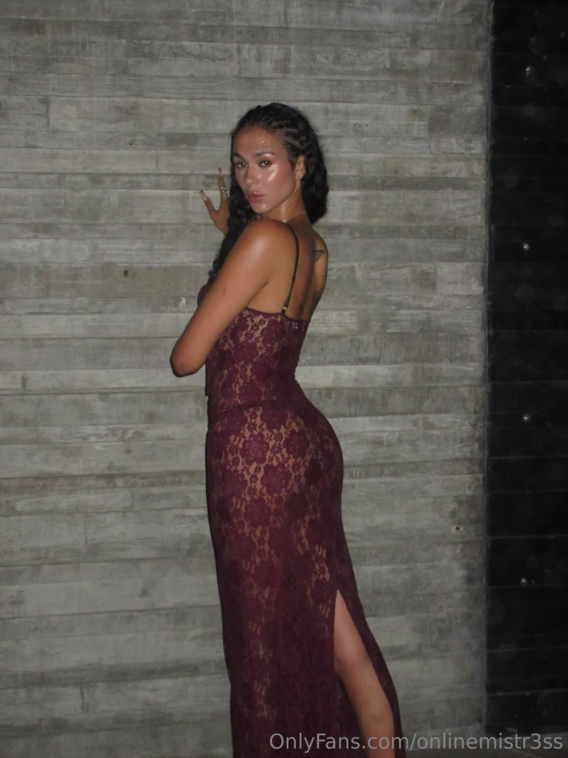 Would you introduce me to your mom in this dress 