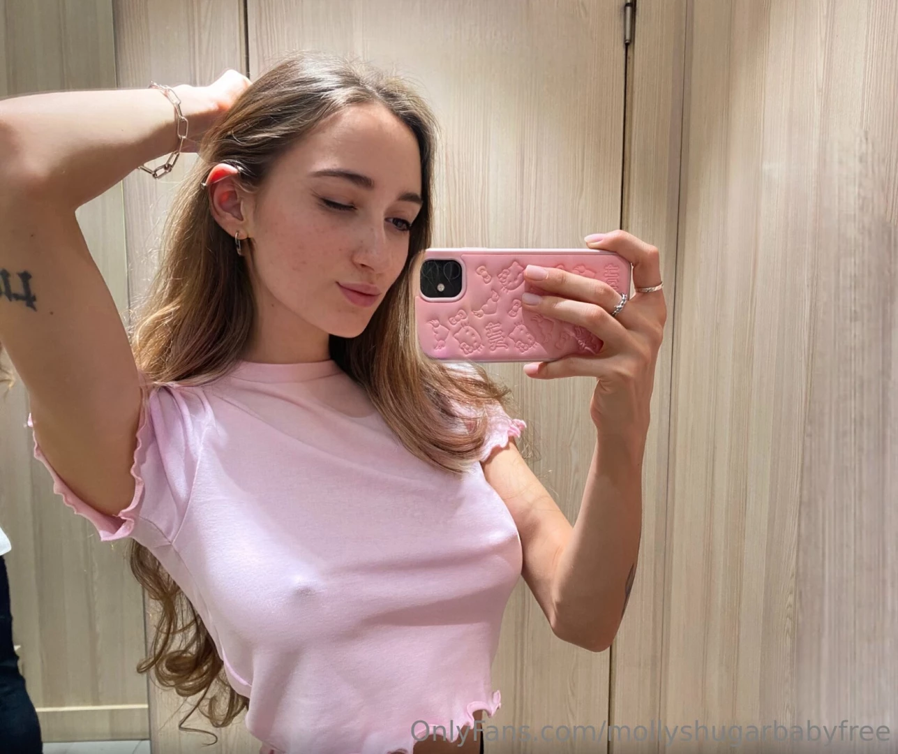 Gamer girl her sara_do tight huge ass needs your hard cock inside can part 41 