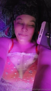 I like to feel the music when i masterbate