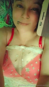 I like to feel the music when i masterbate part 2