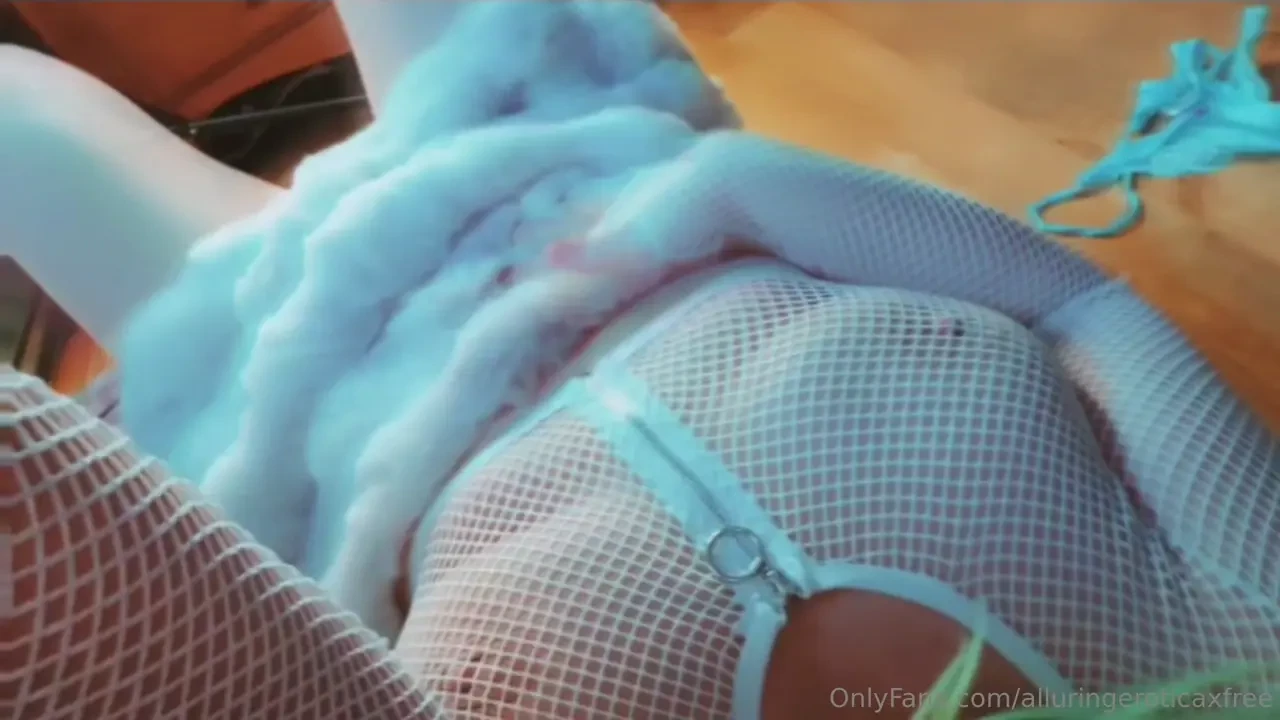 Furry skirt not kitty feelin it the fuuurs sensual weird sexy 