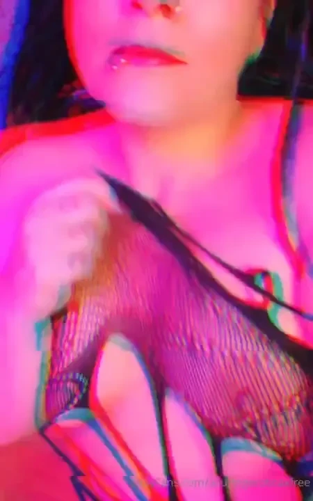 Alluringeroticaxfree 