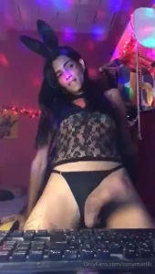 Hey baby subscribe my brazilian friend she has awesome kinky content part 3