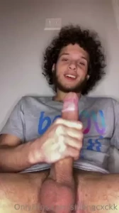 I busted one of the fattest cumshots ive ever caught on camera can i