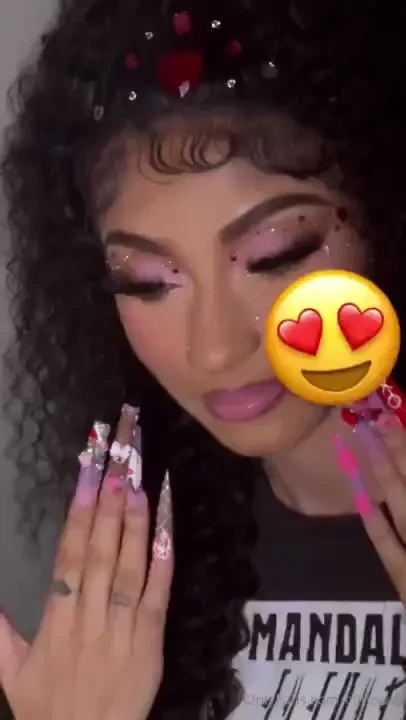 Naked yum pretty pussy both povs 