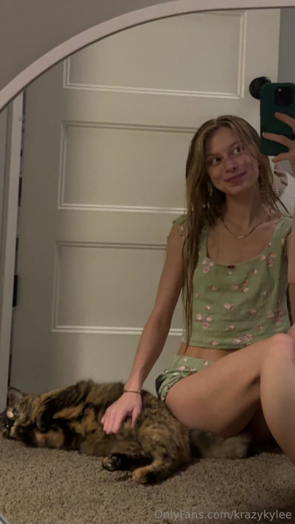 Love sleeping in this set 