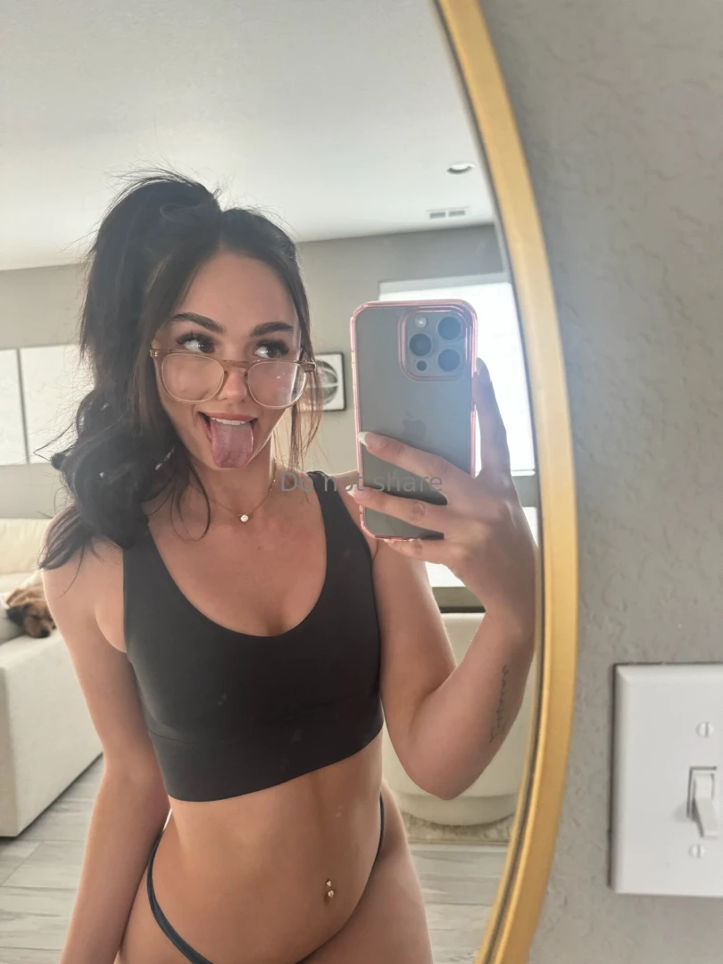 I can be your favorite sexy little slut 