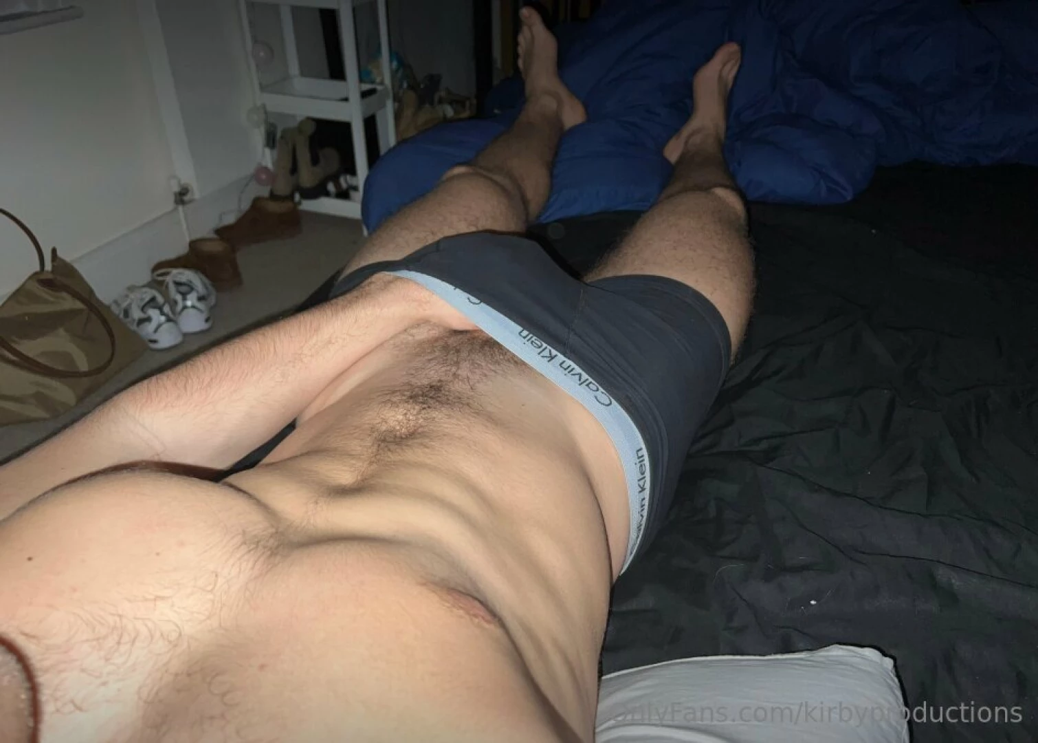 I know you wanna see what s under here 