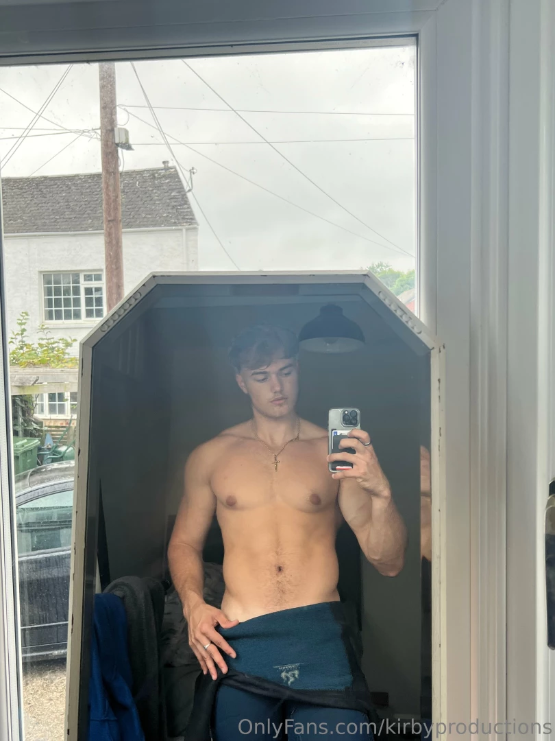 Hey gorgeous x my exclusive page has everything you need https 