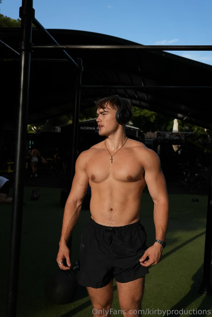 I ve got some surprises waiting for you click the link below and dm me 