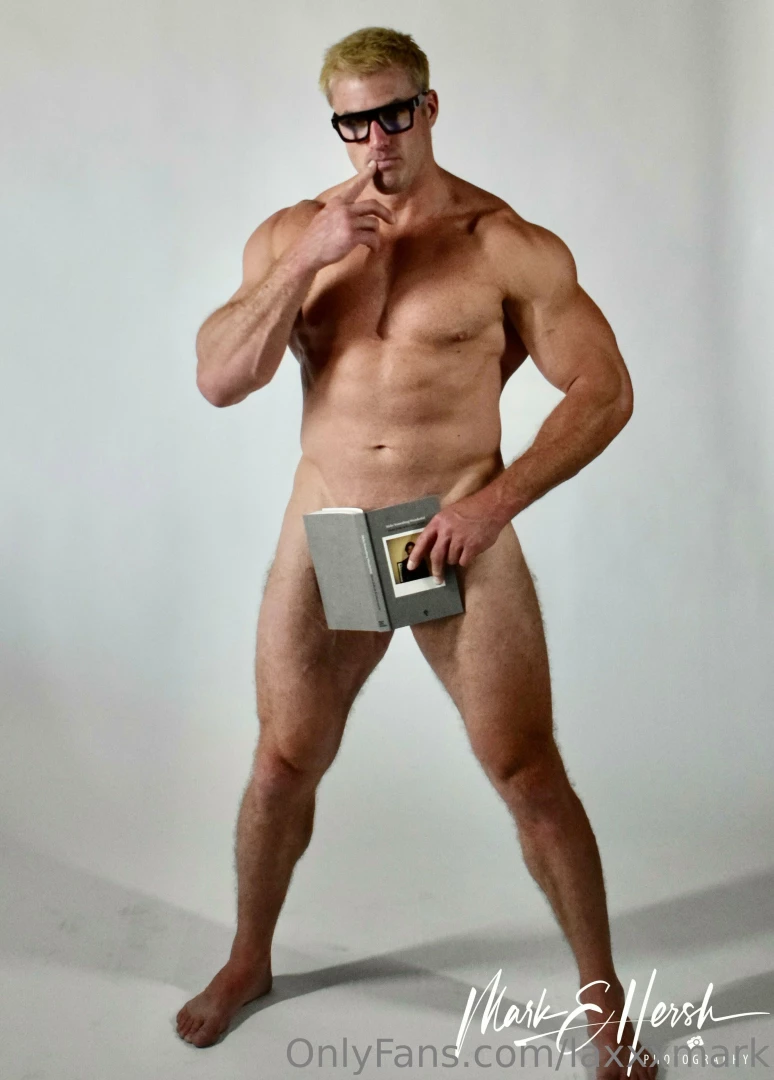 The full phot set taken by mark hersch in la 3 weeks ago great work part 25 