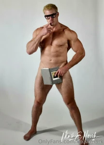 The full phot set taken by mark hersch in la 3 weeks ago great work part 25