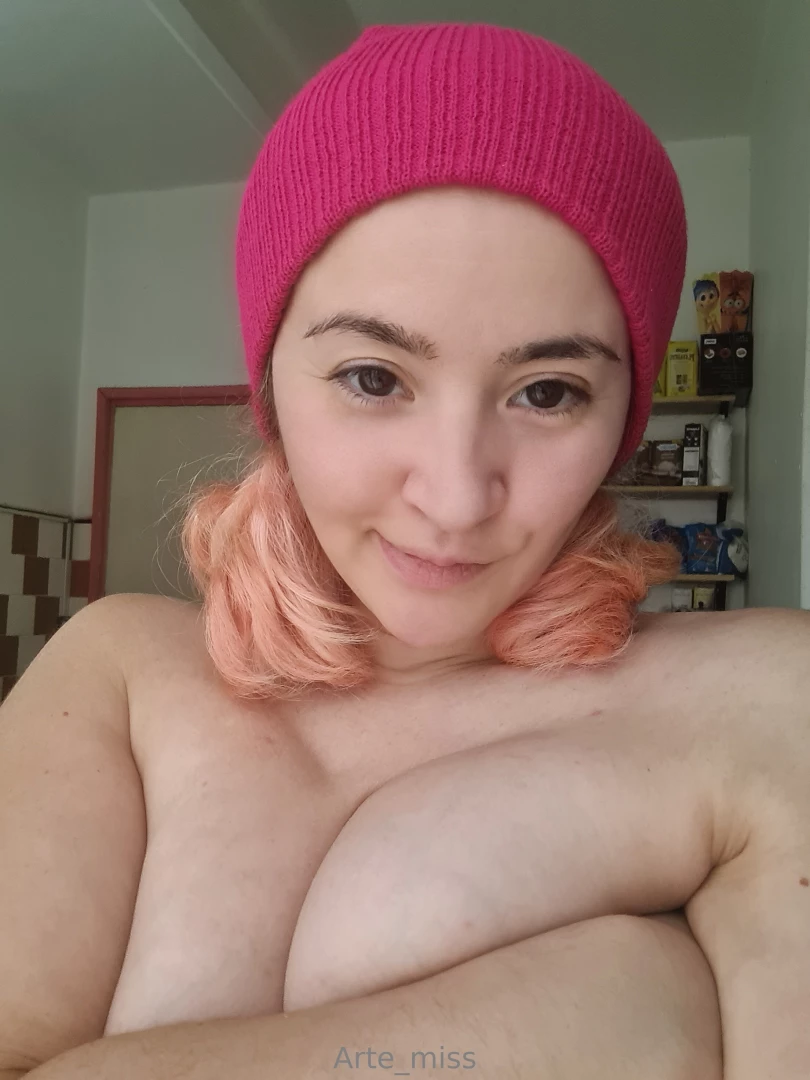 What are you doing send me dm 