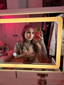 Send me a tip and watch my hand disappear