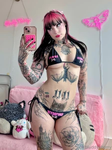 Was just checking the fit in the mirror now i can t stop staring