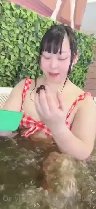 I ve been covered in chocolate sauce at a hot spring in hakone travel 